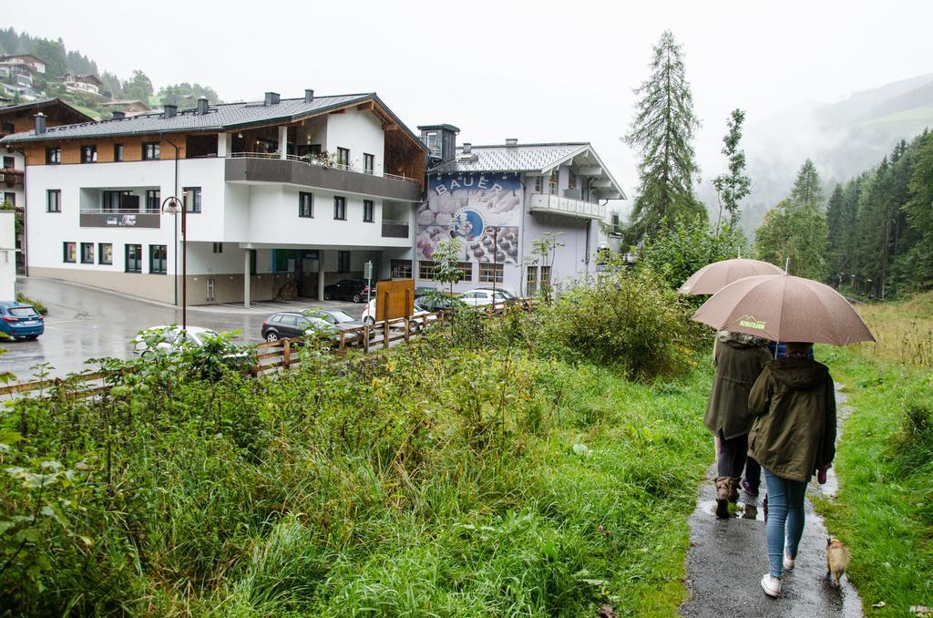 Aparthotel Bergtraum Muhlbach Am Hochkonig Exterior photo