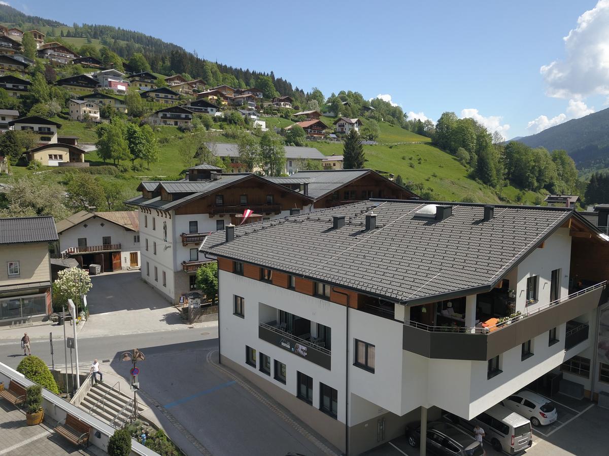 Aparthotel Bergtraum Muhlbach Am Hochkonig Exterior photo